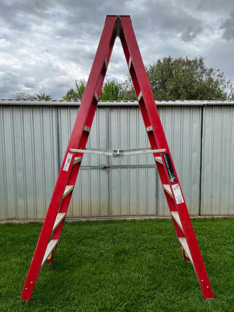 Redback Ladders Fibreglass Double Sided Step Ladder 8ft - Ladders ...