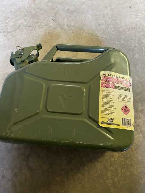 10 liter metal Jerry can | Caravan & Campervan Accessories | Gumtree ...