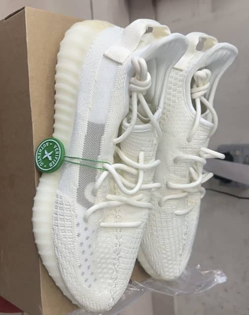 Adidas yeezy shop boost 350 gumtree