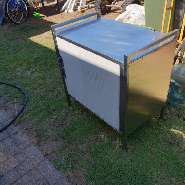 stainless is not 304 stainless. it is 316 stainless