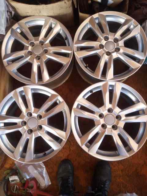 17 x 8 Alloy wheels to suit 5 x 108 stud pattern. Volvo | Wheels, Tyres ...