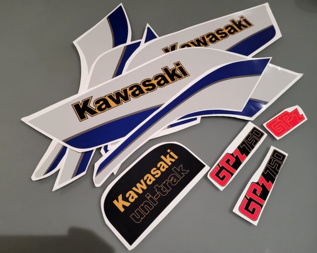 KAWASAKI 1983 GPZ750 ZX750 TANK FAIRING GRAPHIC DECALS KIT Motorcycle