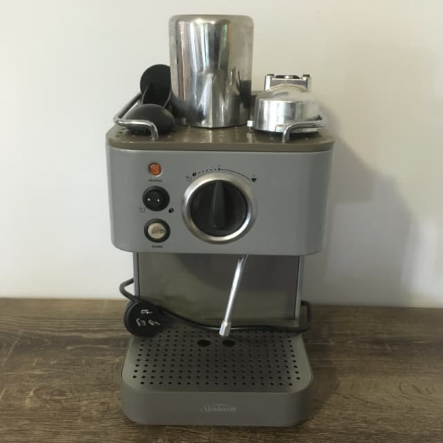 Sunbeam Cafe Espresso Coffee Maker Machine Model EM3600 Coffee