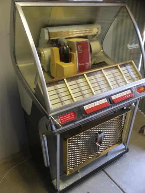 Jukebox 1955 Seeburg 100J - Collectables In Bannockburn VIC | Gumtree ...