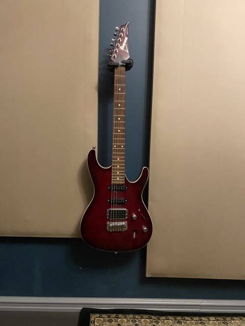 ibanez sa series red