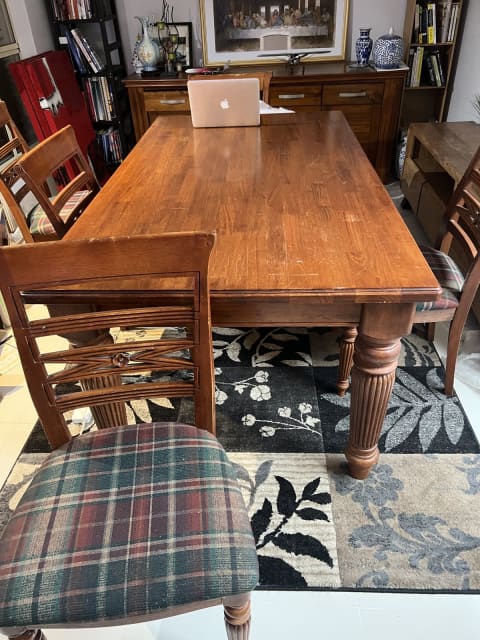 tartan dining table and chairs