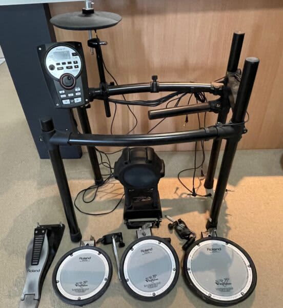 Roland full drum frame ONLY Percussion & Drums in Alexandra Headland