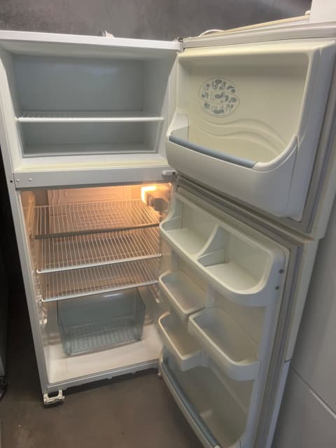 westinghouse fridge not working but freezer is