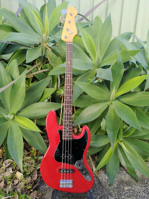 partscaster bass