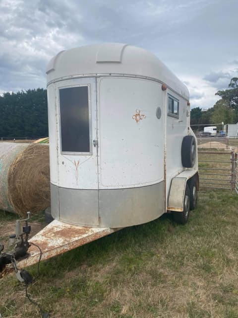 Kara Kar 2HSL Horse Float | Trailers | Gumtree Australia Mitchell Area ...