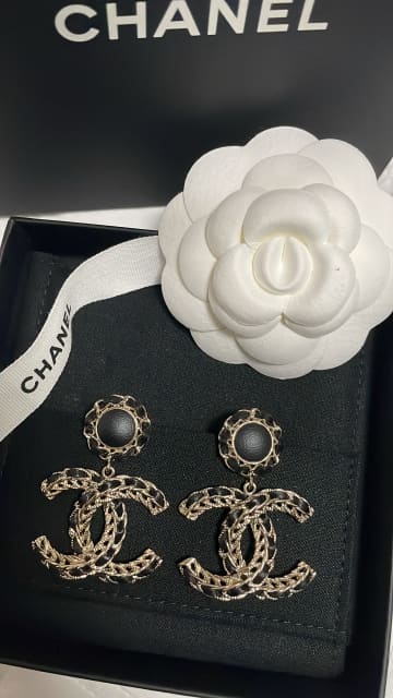 gumtree chanel earrings