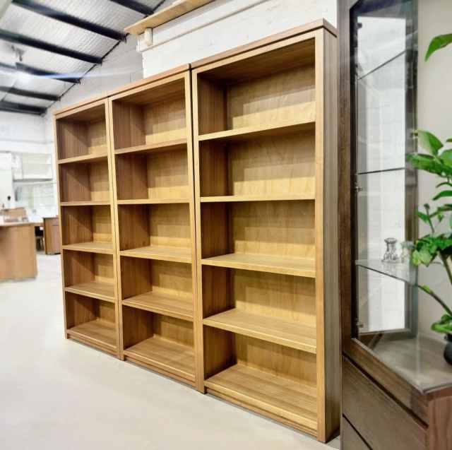 BC22 Tasmanian Oak Bookcase 800each Bookcases & Shelves in Auburn