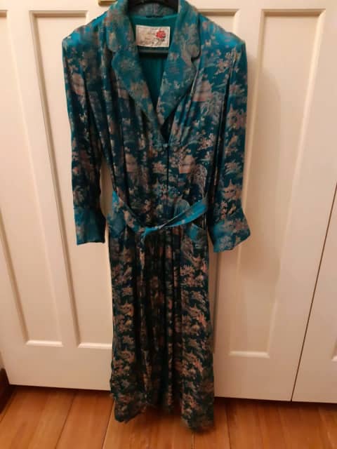 Vintage Chinese Silk Dressing gown | Lingerie & Intimates | Gumtree ...