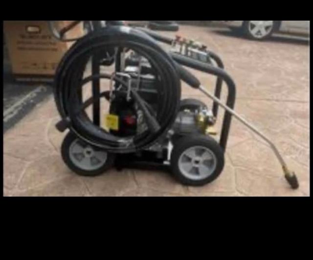 Pressure washer, brand New,10 HP,4800 psi,20m hose,PICK UP,CRANBOURNE