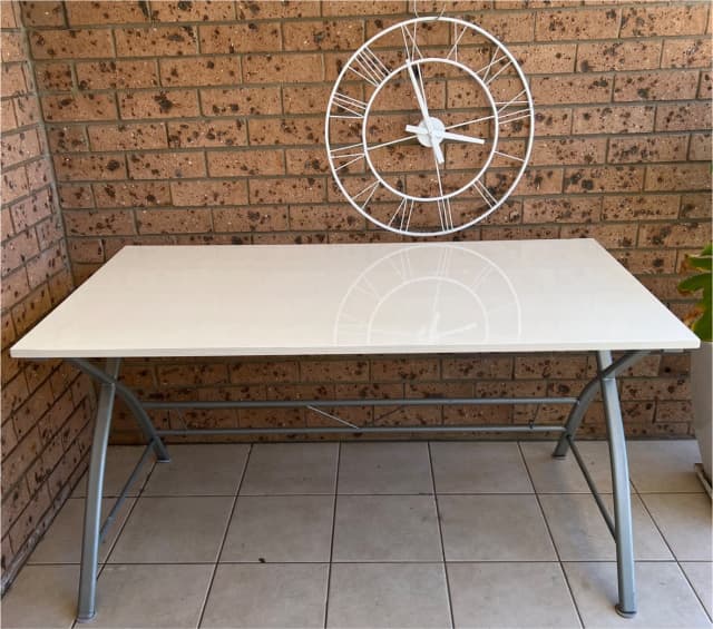 Large glossy office desk in white Desks Gumtree Australia