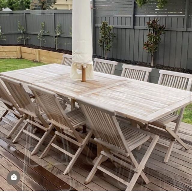 Brand New Outdoor teak 9 piece setting BARGAIN BARGAIN BARGAIN