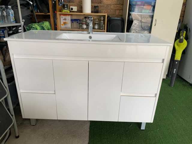 Bathroom Vanity - Dressers & Drawers in Kings Langley NSW | Gumtree ...