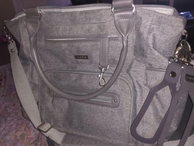 Jj cole caprice nappy bag hot sale grey heather