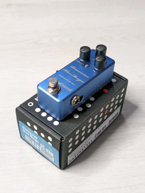 One Control Dimension Blue Monger chorus pedal | Guitars & Amps