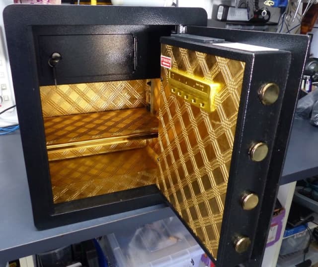 Safe fireproof Miscellaneous Goods Gumtree Australia Clarence