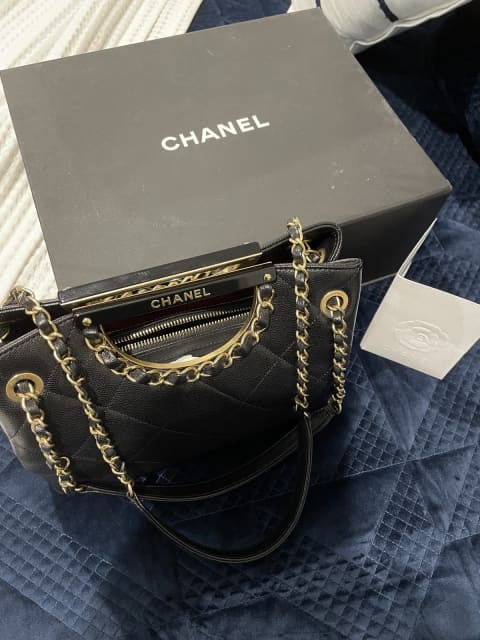 Chanel bag medium size | Bags | Gumtree Australia Melbourne City - North  Melbourne | 1303059226