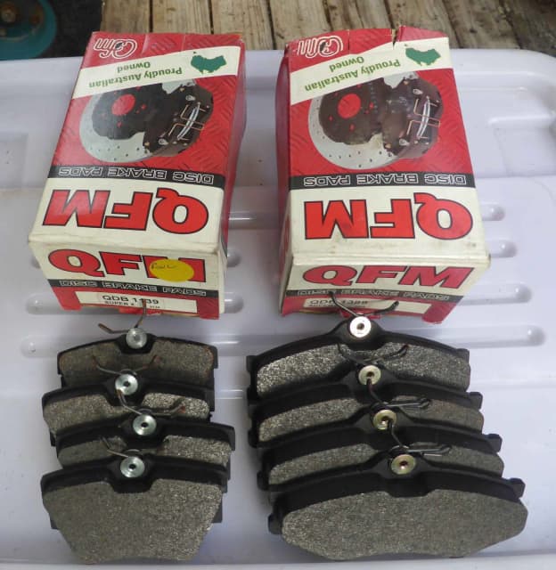 Volkswagen transporter T4 front and rear brake pads. new. Brakes