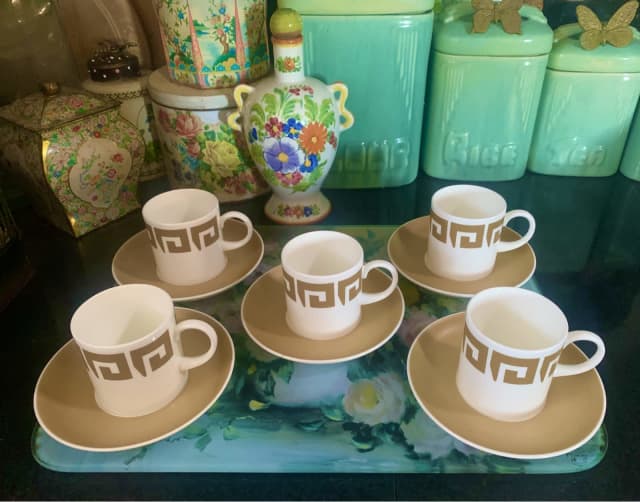 WEDGWOODSUZIE COOPER KEYSTONE RETRO VINTAGE COFFEE CUPS AND SAUCERS