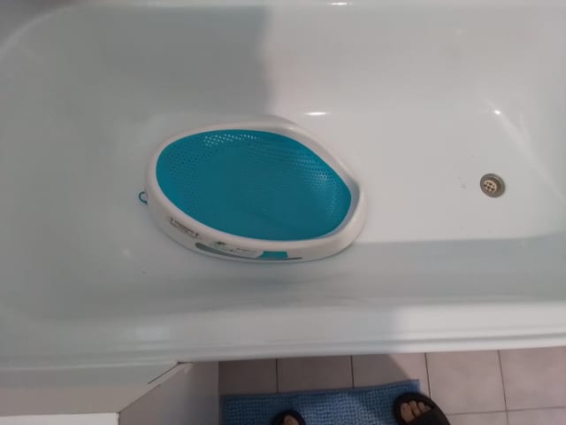 Angelcare Bath Support | Baths | Gumtree Australia Redland Area ...