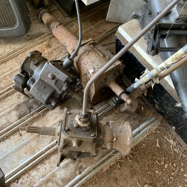 Various Vintage Gearboxes Dodge, Buick, Essex, Chev, etc Engine