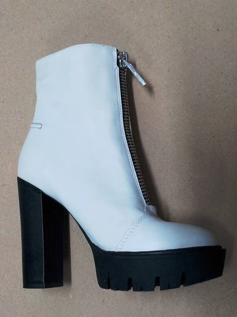 white boots size 4