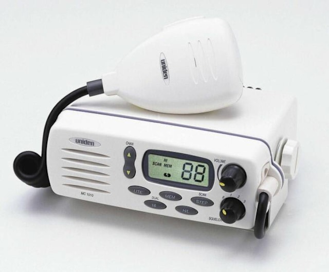 UNIDEN MC1010 COMPACT 25 WATT VHF MARINE RADIO AUSTRALIAN VHF MARINE