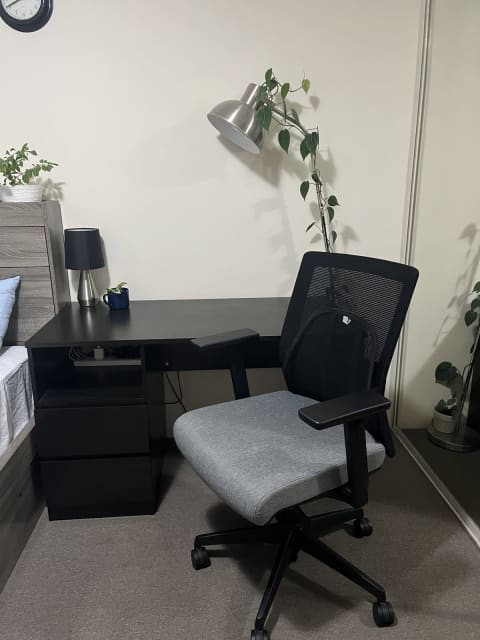 Office desk and chair | Office Chairs | Gumtree Australia Parramatta Area -  Parramatta | 1310653531