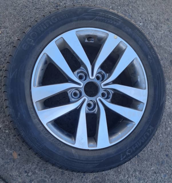 03/1707/20 HYUNDAI I30 PD HATCH STD 16 INCH ALLOY WHEEL 52910G3200