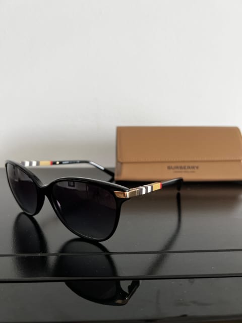 Burberry sunglasses BE4181 | Accessories | Gumtree Australia Eastern  Suburbs - Bondi Junction | 1310239846