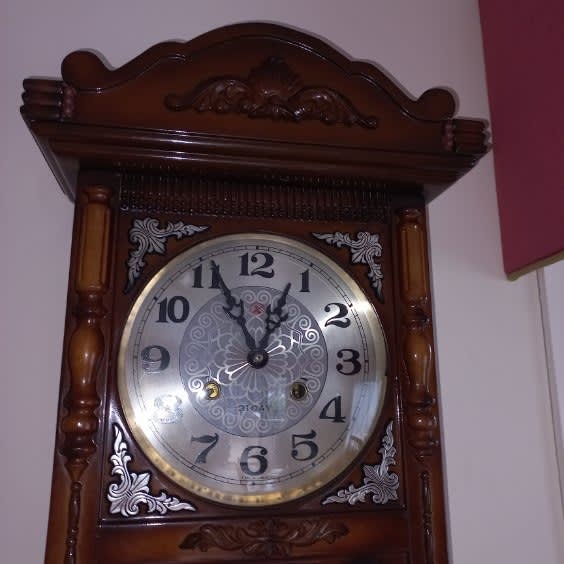 Retro small grandfather wall clock with key to wind Clocks Gumtree
