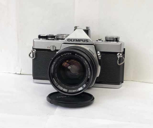 Mint Condition Olympus OM1 Vintage 35mm SLR Film Camera Non Digital