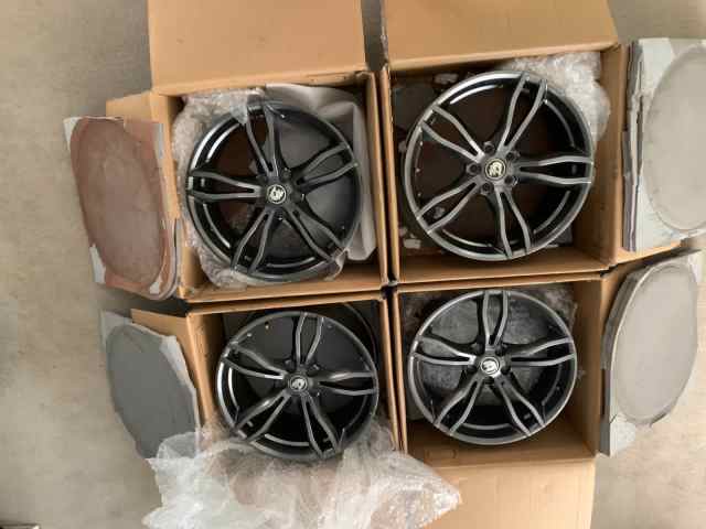 Genuine HSV forged wheel set, Rapiers. 20 inch staggered. VF / GenF2 ...