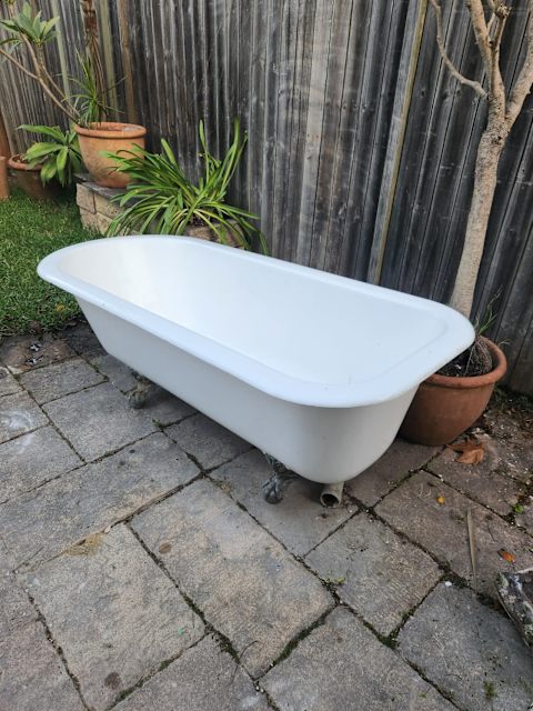 Claw foot bath tub - Other Home & Garden in Erskineville NSW | Gumtree ...