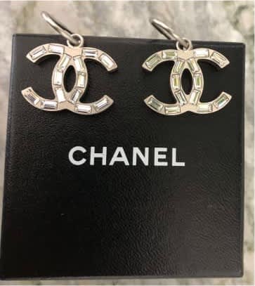 100% Authentic CHANEL logo Earrings | Women's Jewellery | Gumtree Australia  Whitehorse Area - Box Hill | 1307572185