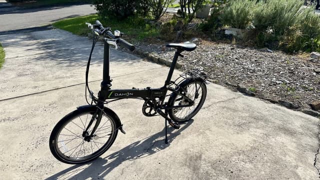 Dahon vitesse best sale d8 2018