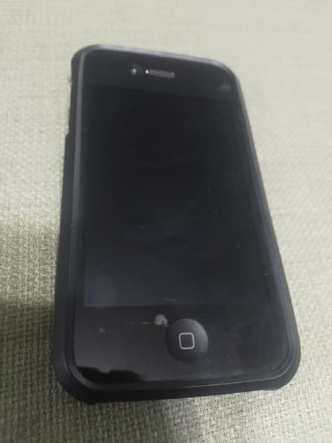 iPhone 4s Black 16 au GB