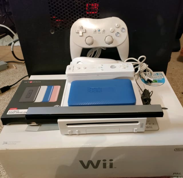 Wii Console Retro Upgraded 6000 Retro 100 Wii & 100 GameCube Games