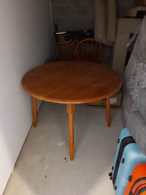 used small round dining table