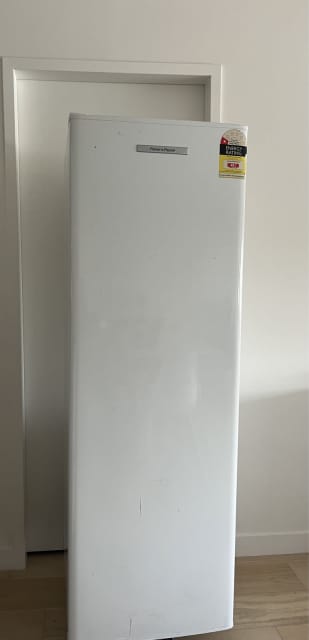 fisher and paykel 213l upright freezer