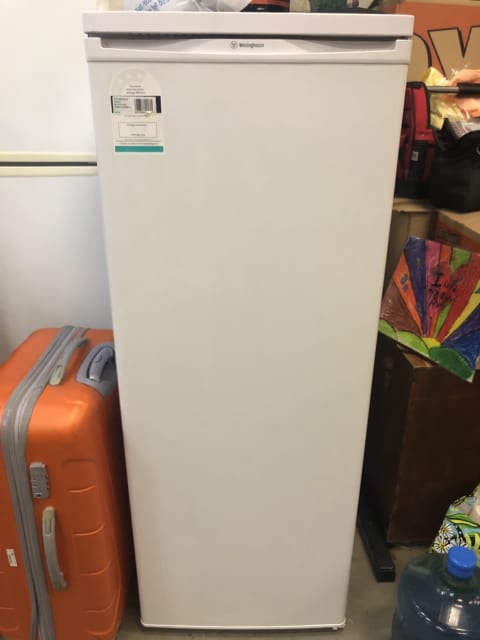 westinghouse 200l fridge