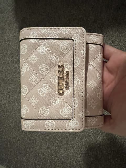 Guess Abey small trifold pink gold | | Gumtree Australia Maitland Area - Rutherford | 1313901297