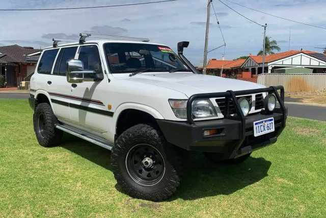 1999 Nissan Patrol GU DX5 White Manual Wagon | Cars, Vans & Utes ...