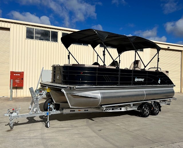 2023 Regent Viceroy 22RC Triple Hull Pontoon Motorboats & Powerboats