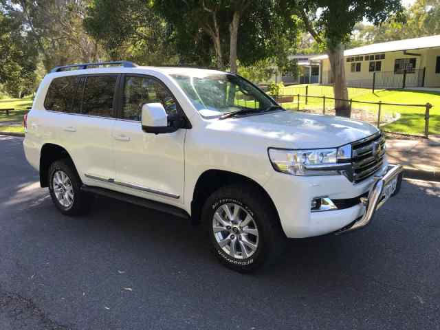 11/2020 Toyota Landcruiser Sahara Pre Registration GVM Upgrade 200 ...