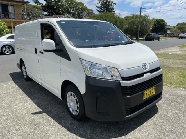 2020 Toyota HiAce GDH300R LWB White 6 Speed Automatic Van | Cars, Vans ...